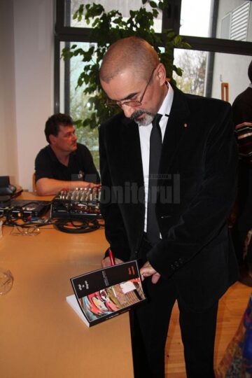 Sesiune de autografe