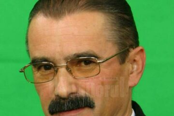 Jurnalistul Tiberiu Cosovan își lansează astăzi, 12 noiembrie, al III-lea volum al lucrării „Efigii în filigran”