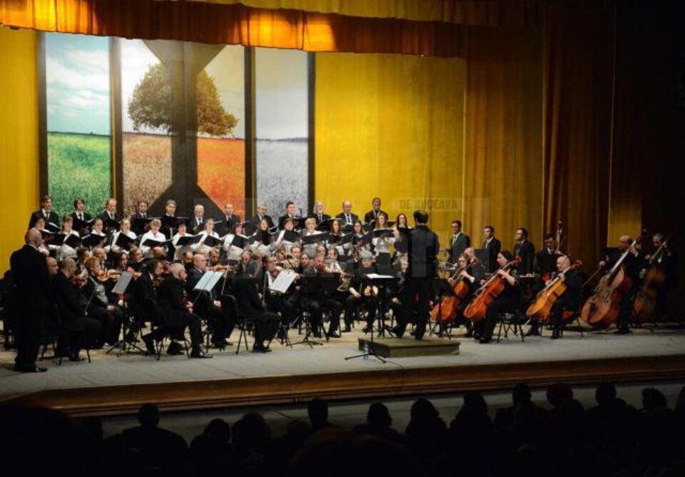 Maestrul Tudor Gheorghe a reunit în două ore de spectacol anotimpurile din poezia românească