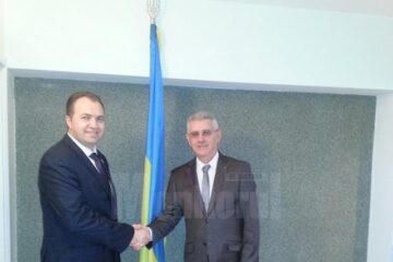 Deputatul Ioan Marocico a venit la Suceava pentru a-i felicita personal pe consulul general Vasyl Boeciko și pe colaboratorii acestuia