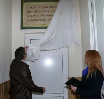 Primarul Cătălin Coman a dezvelit placa comemorativă