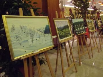 „Interferențe cromatice”, la Iulius Mall Suceava
