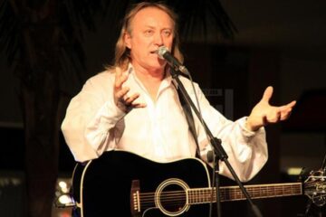 Ștefan Hrușcă va concerta sâmbătă, 13 decembrie, de la ora 20:00, la Casa de Cultură a Sindicatelor Suceava