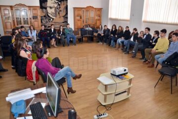 La CN "Nicu Gane" a avut loc o sesiune de formare având ca temă „Luarea deciziilor și Leadership”