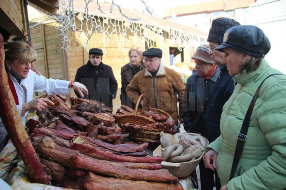 Pe 1 Decembrie 2014, va fi deschis Târgul de Crăciun cu produse tradiționale de pe esplanada Casei de Cultură din Suceava