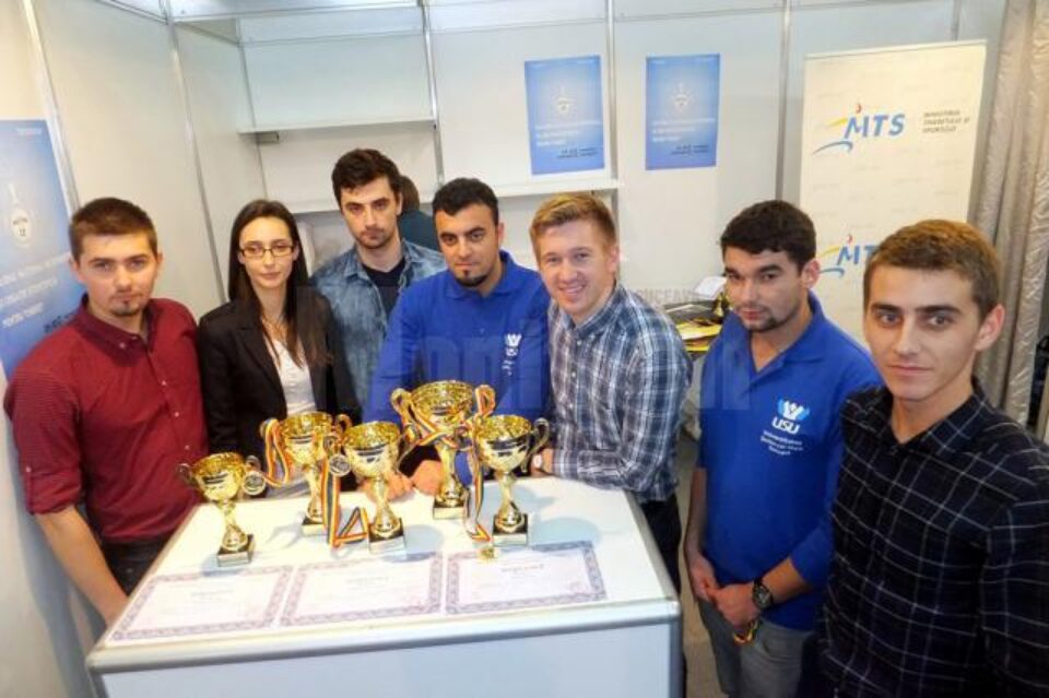 Tinerii de la USV au fost premiați pentru proiectele lor