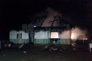 O mamă și fiul ei de 3 ani au murit într-un groaznic incendiu