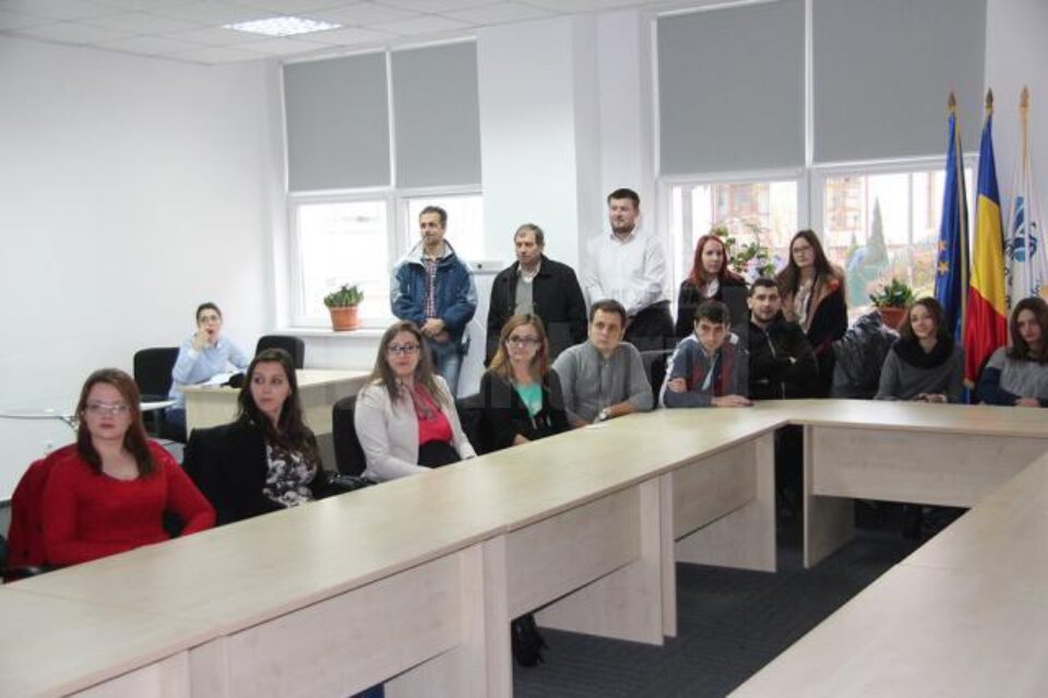 49 de studenți ai Universității „Ștefan cel Mare” au fost recompensați cu burse de performanță pentru activitatea lor