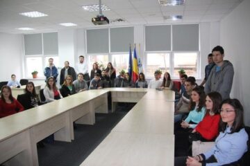 49 de studenți ai Universității „Ștefan cel Mare” au fost recompensați cu burse de performanță pentru activitatea lor
