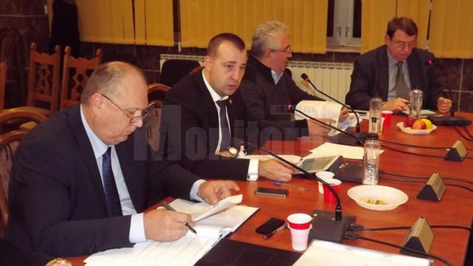 Amendamentul făcut de Harșovschi îl trimite pe Lungu la București, pentru a obține acordul de preluare a 157 de salariați de la Termica Amendamentul făcut de Harșovschi îl trimite pe Lungu la București, pentru a obține acordul de preluare a 157 de salariați de la Termica