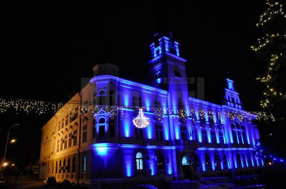 Sucevenii vor avea parte în fiecare seară de spectacole de sunet și lumini la Palatul Administrativ