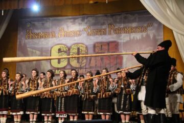 Spectacol de neuitat la împlinirea a 60 de ani de existență a Ansamblului Artistic „Ciprian Porumbescu”
