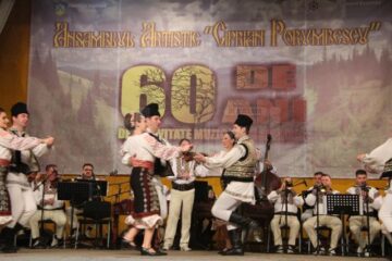 Spectacol de neuitat la împlinirea a 60 de ani de existență a Ansamblului Artistic „Ciprian Porumbescu”