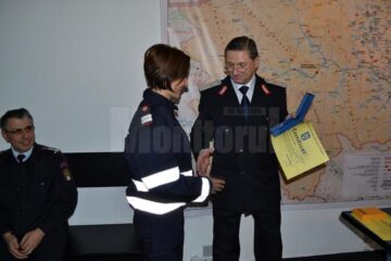Peste 250 de pompieri și jandarmi, înaintați în grad înainte de termen în preajma Zilei Naționale