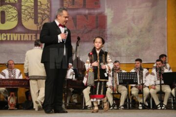 Spectacol de neuitat la împlinirea a 60 de ani de existență a Ansamblului Artistic „Ciprian Porumbescu”