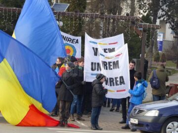 „Marșul Unirii” de la Suceava a pornit din parcul Universității