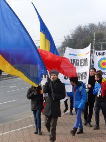 „Marșul Unirii” de la Suceava a pornit din parcul Universității