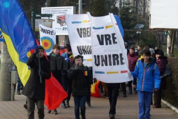 „Marșul Unirii” de la Suceava a pornit din parcul Universității