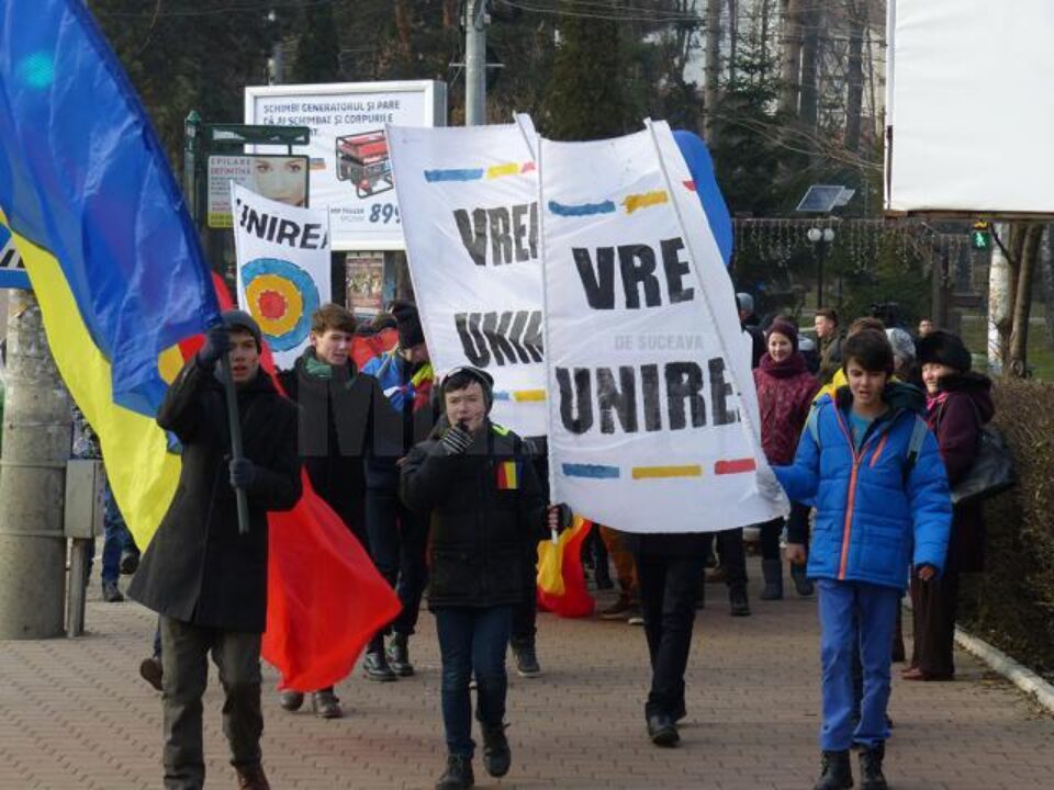 „Marșul Unirii” de la Suceava a pornit din parcul Universității