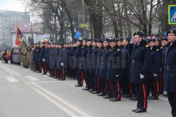 Mii de suceveni au participat la parada militară de Ziua Națională