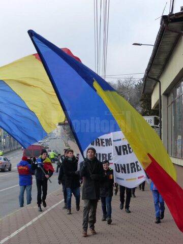 „Marșul Unirii” de la Suceava a pornit din parcul Universității