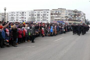 Defilare de 1 Decembrie la Fălticeni