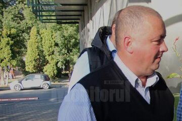 Nicolae Chiriac nu a putut fi contactat pentru a-și exprima un punct de vedere vizavi de acuzațiile care i se aduc