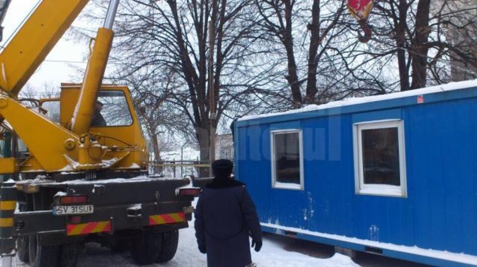 Locuință modulară oferită familiei afectate de cumplitul incendiu de la Ciprian Porumbescu