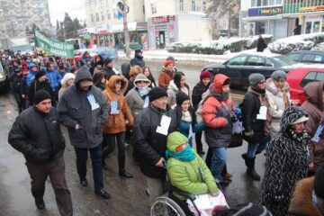 Aproape 500 de suceveni au pledat ieri pentru demnitatea persoanelor cu dizabilități