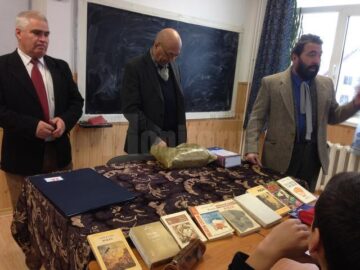 Criticul și istoricul literar Nicolae Cârlan, la Școala Ion Creangă