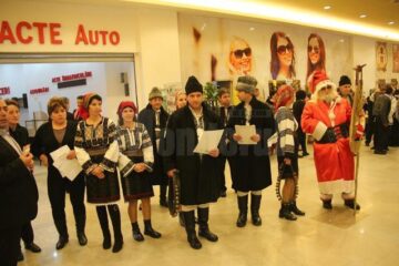 Spectacolul „Deschide ochii, deschide inima!”, o nouă lecție de viață oferită de persoanele cu dizabilități