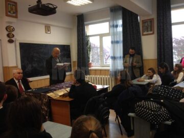 Criticul și istoricul literar Nicolae Cârlan, la Școala Ion Creangă