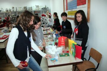 Oferta cu care elevii școlii au venit la târg a fost mai mult decât generoasă