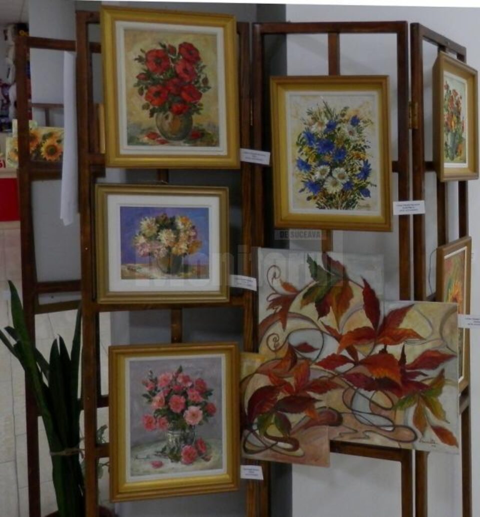 Tablouri semnate de artista Cristina Hreamătă-Macoveiciuc