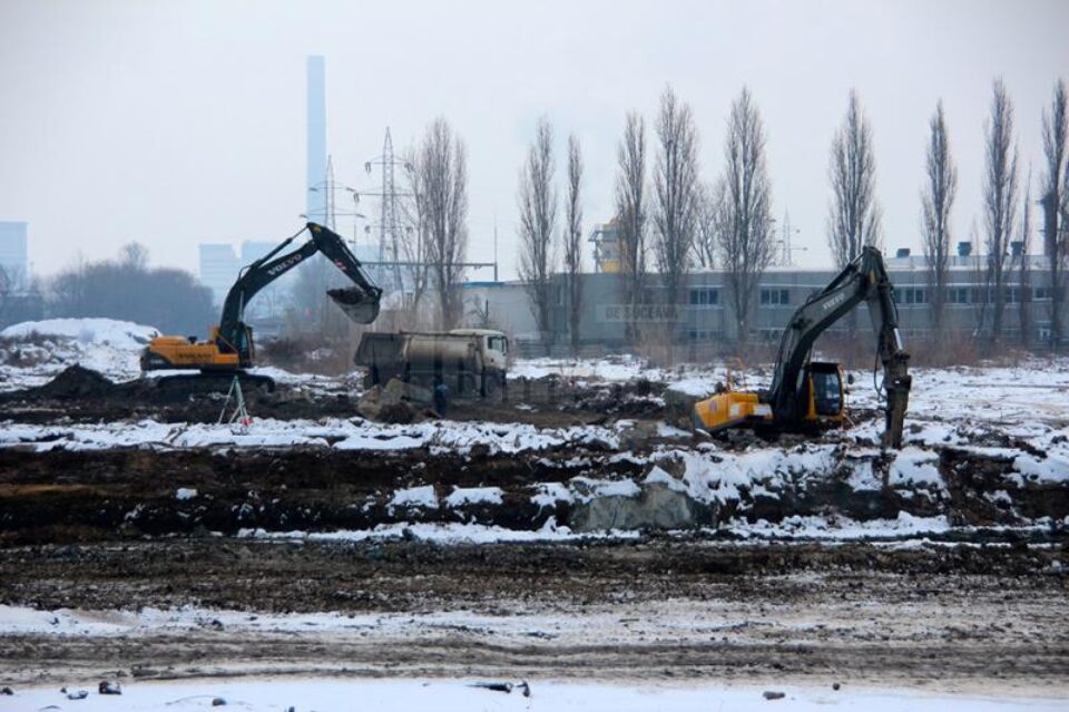 Lucrările de construire a noului magazin Dedeman au început în plină iarnă