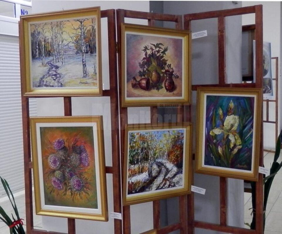 Lucrări semnate de artista Cristina Hreamăta Macoveiciuc