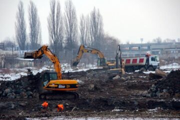 Lucrările de construire a noului magazin Dedeman au început în plină iarnă
