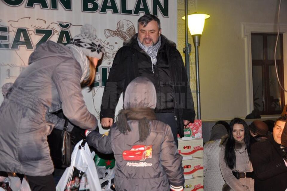 Câteva mii de copii au primit cadouri de la deputatul Ioan Balan