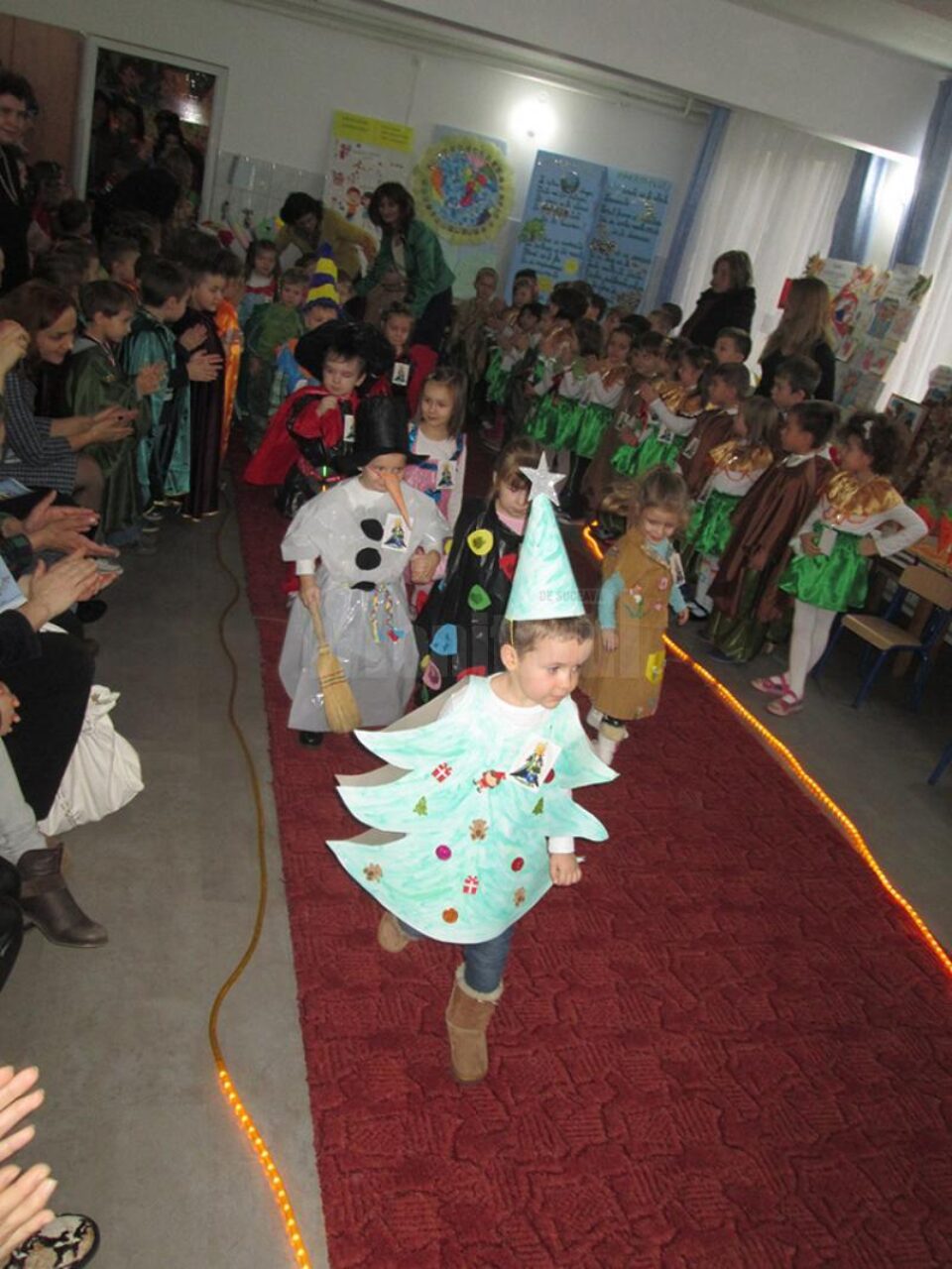 Expoziție cu lansare de revistă la Grădinița „Micul Prinț” din Rădăuți
