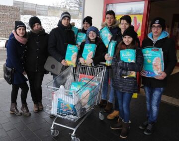 Elevi de la CN „Nicu Gane” și CT „Mihai Băcescu” Fălticeni, la Competiția umanitară “Mișcarea dă speranță”