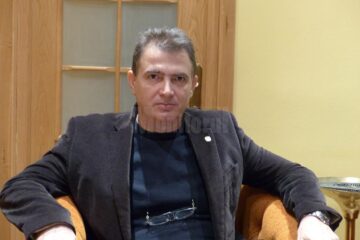 Marius Nistor, președintele Federației Sindicale „Spiru Haret”, a declarat că pentru personalul nedidactic vor fi creșteri salariale de peste 35% și se vor debloca 2.500 de posturi