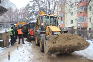 Basculanta a blocat mai bine de o oră strada Leca Morariu