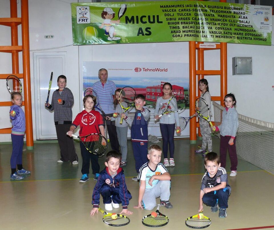 Tenisul începe să prindă tot mai mult în Fălticeni