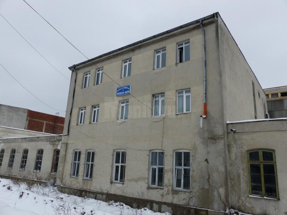 Percheziții la depoul CFR Suceava Nord, într-un dosar de corupție al DNA