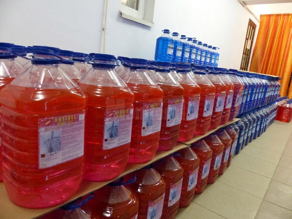 Producătorul El Fluido oferă antigel și lichid de parbriz la prețuri foarte competitive