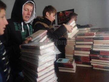 Biblioteca Comunală Șerbăuți s-a îmbogățit cu 1.000 de volume de carte