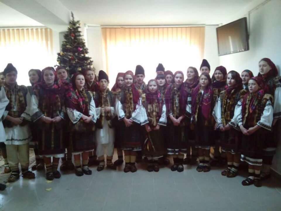 Ansamblul artistic „Plai de dor” Moldovița