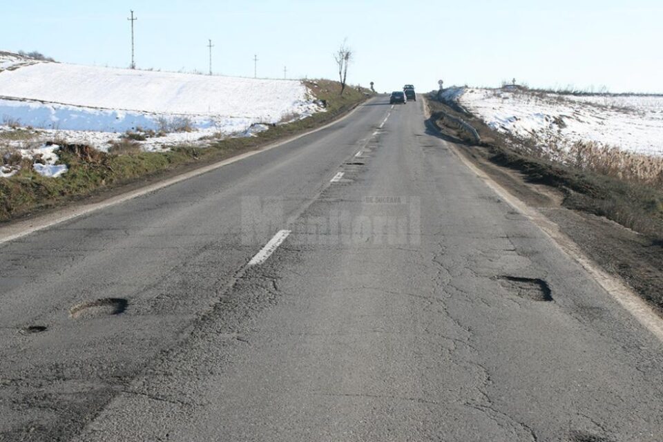 Gropile de pe E 85