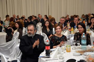 O seară magică, plină de emoție, cu 10 Oameni Mari și un Pitic. Foto: ArTiStul