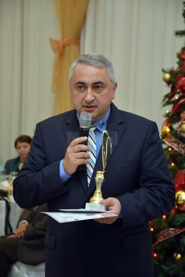Rectorul USV, Valentin Popa: „Suntem încântați că eforturile noastre nu trec neobservate”. Foto: ArTiStul